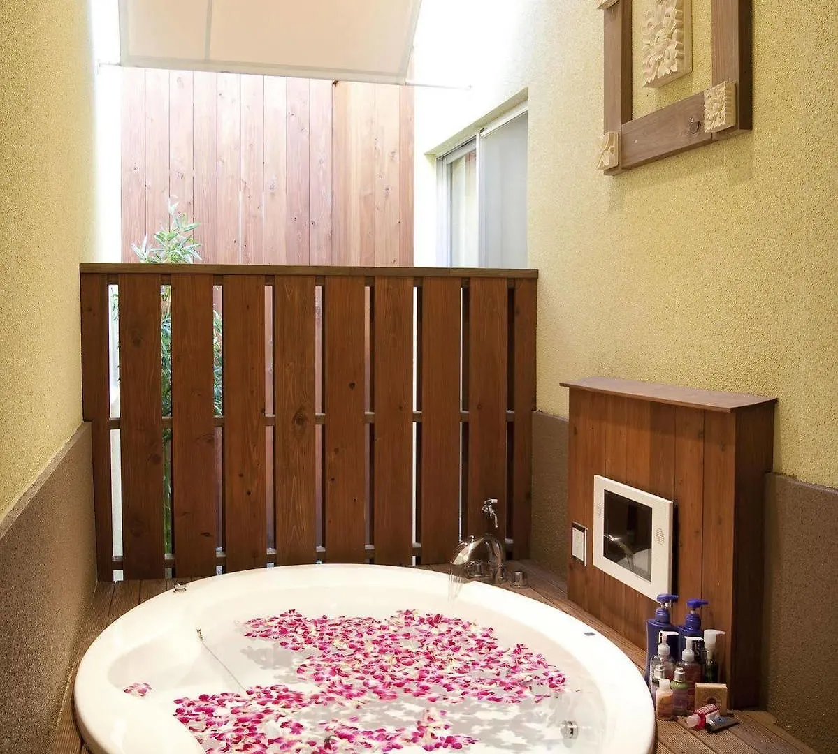 Hotel & Spa Lotus (Adults Only) Kyōto